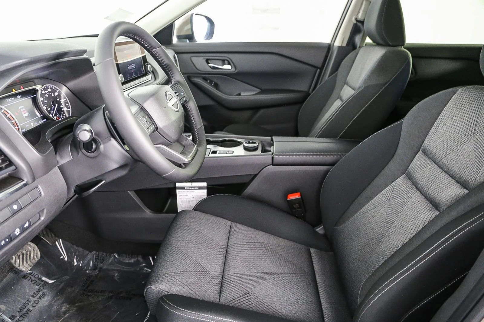 2025 Nissan Rogue SV - Photo 19