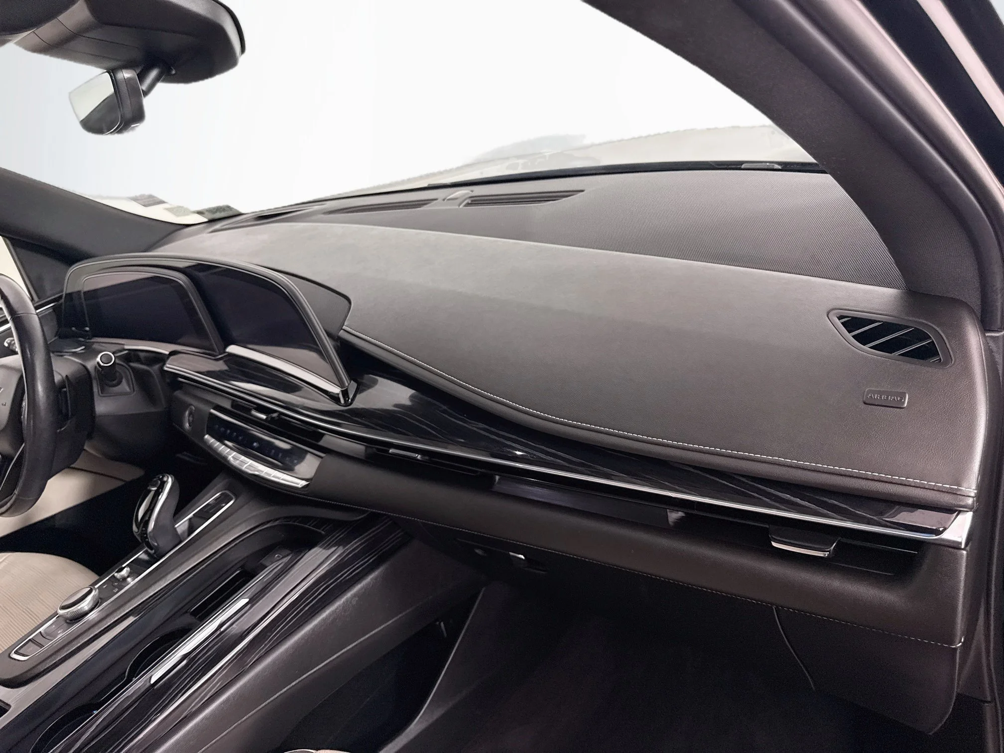 Used 2022 Black Raven Cadillac Sport image 34