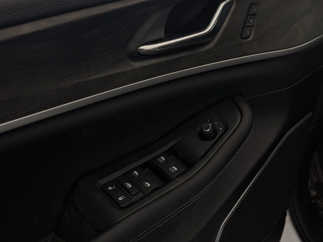 New 2026 White Jeep Limited - - 4x4 - Ltd Altitude Pkg - Lux Tech Grp II - Pano Sunroof - 20 Black Wheels & More! image 12