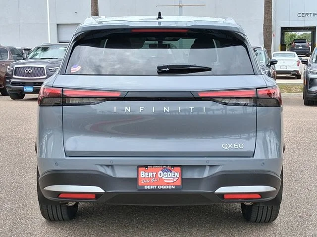 New 2027 HARBOR GRAY INFINITI Luxe FWD image 5