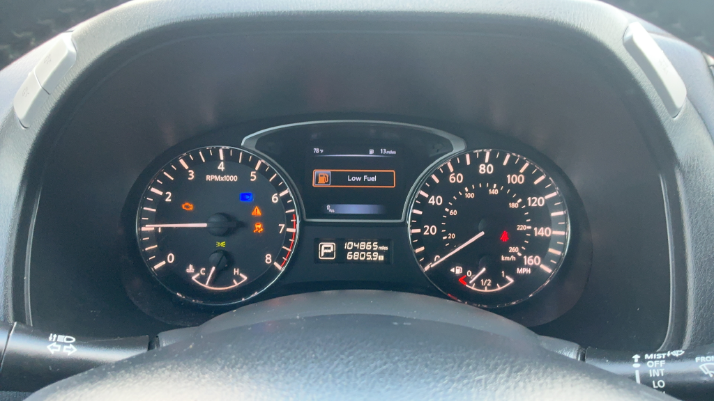 Used 2015 Cayenne Nissan Platinum image 12
