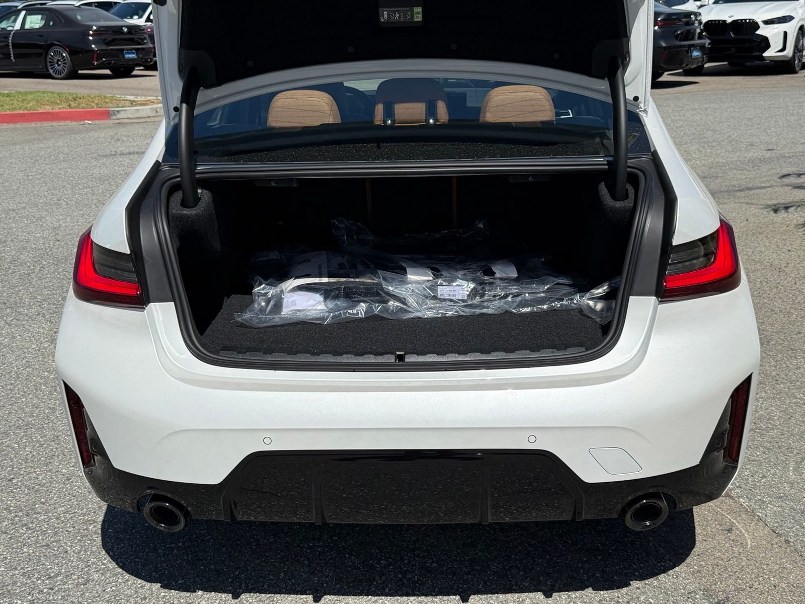 New 2026 Mineral White Metallic BMW 330i image 15