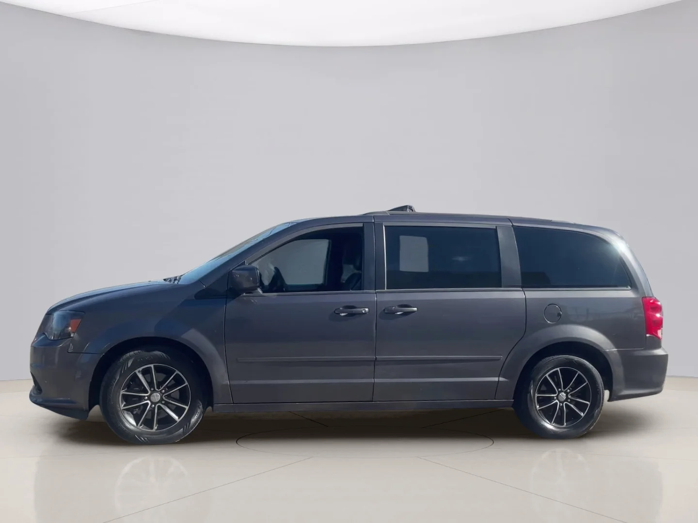 Used 2016 Gray Dodge  image 8