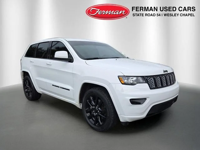 Certified Used 2022 White Jeep Laredo X image 1