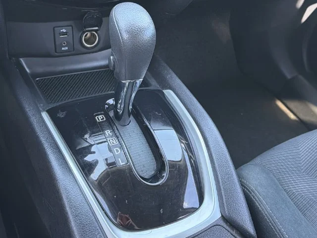 Used 2016 Gray Nissan SV image 22