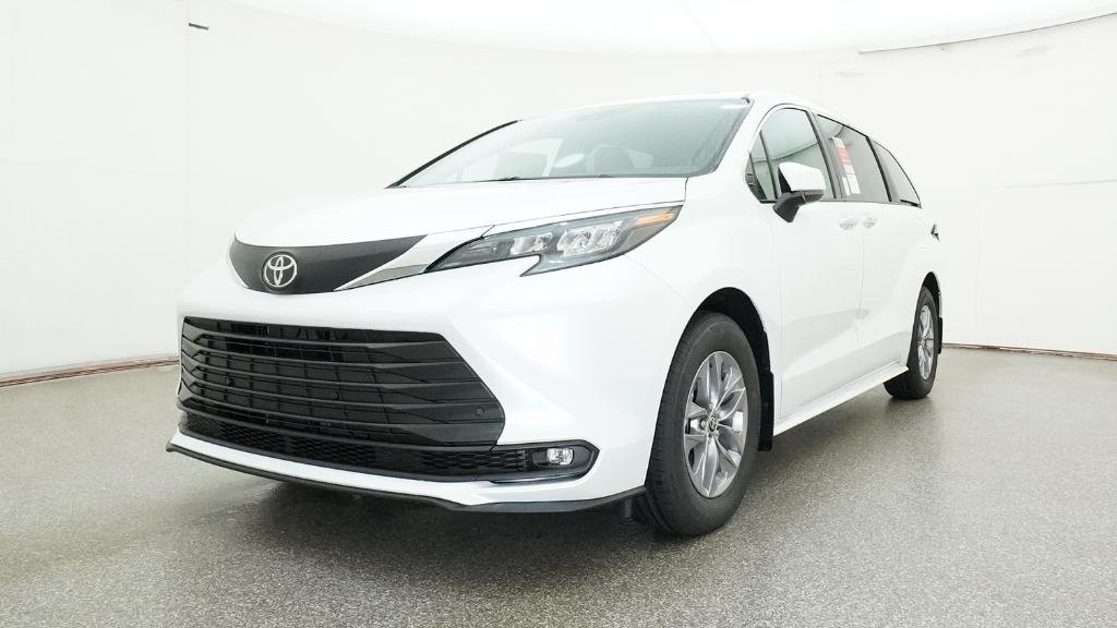 New 2026 Wind Chill Pearl Toyota XLE image 17