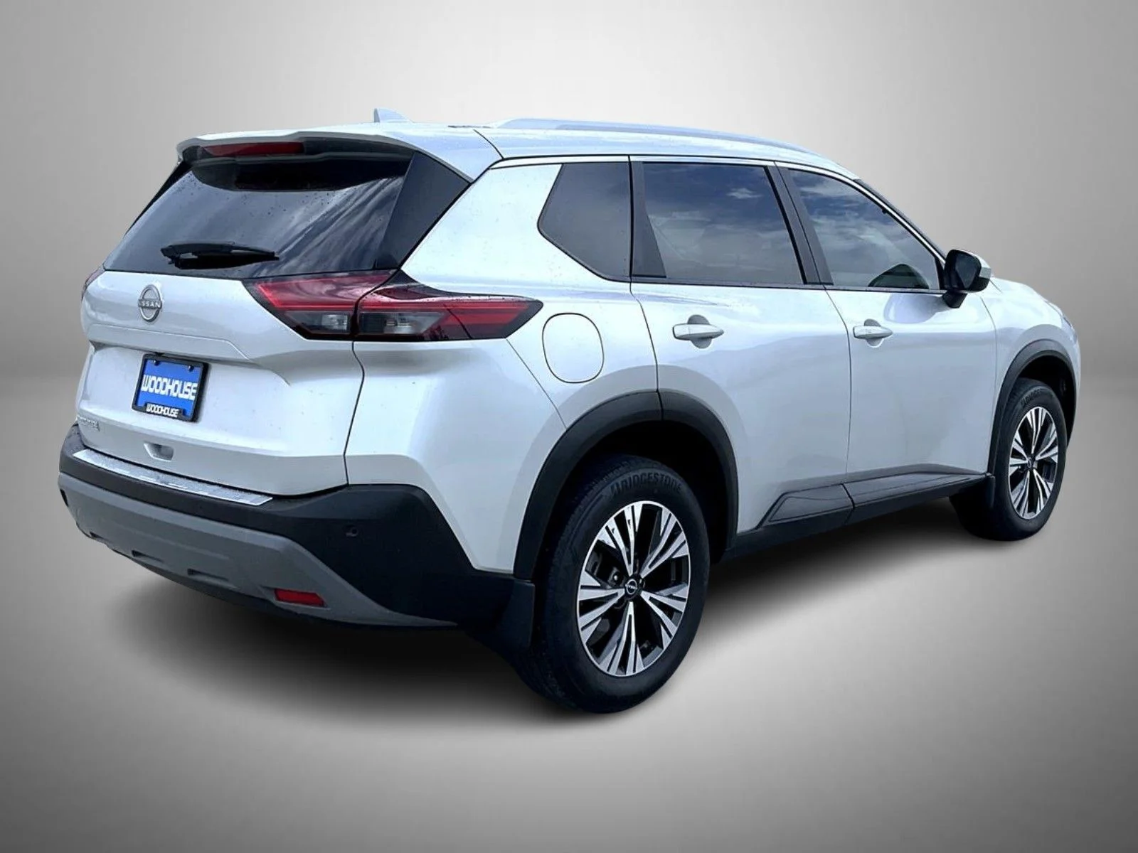 Used 2023 Silver Nissan SV image 5