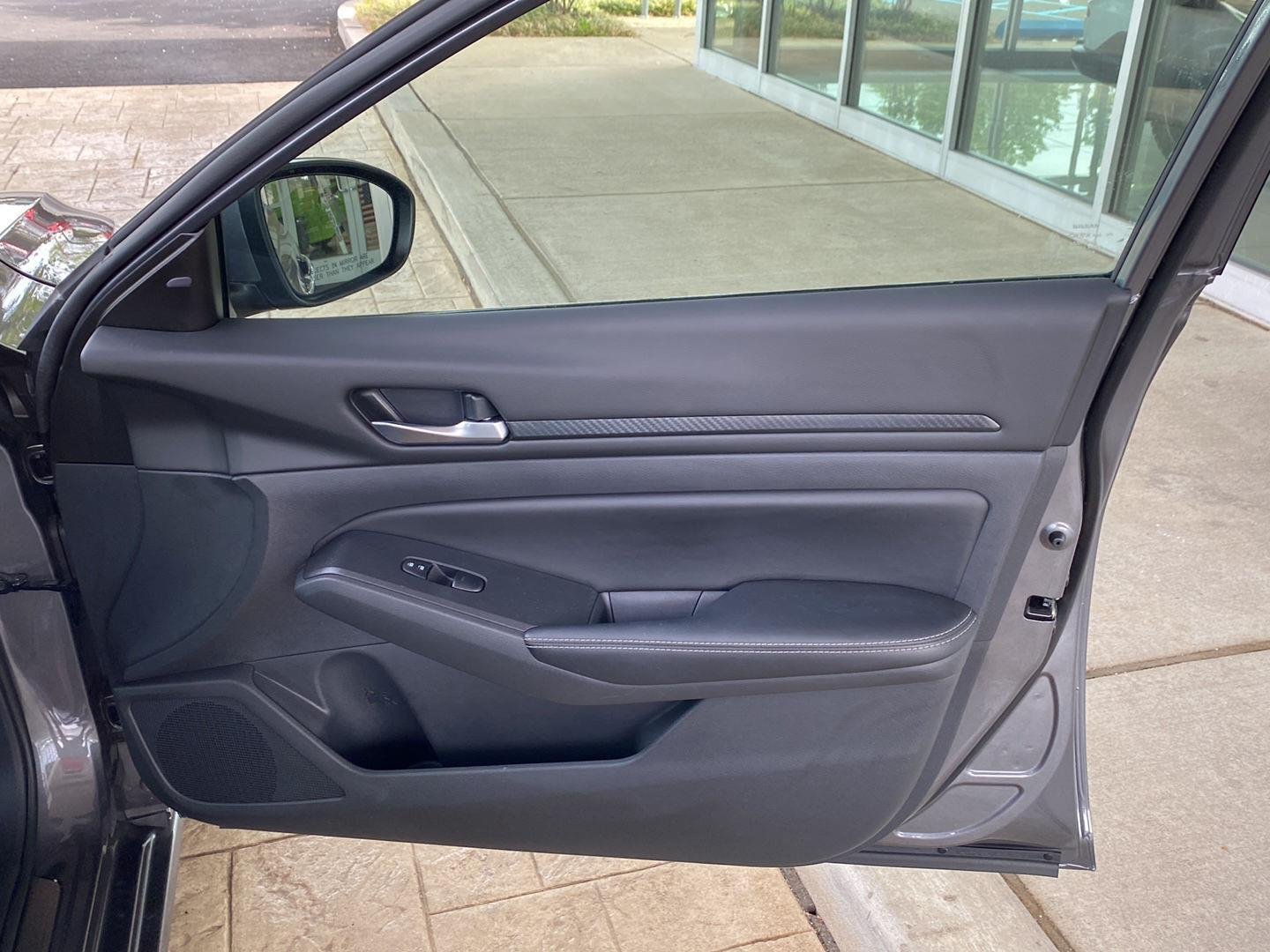 Certified Used 2025 Gun Metallic Nissan SV image 24