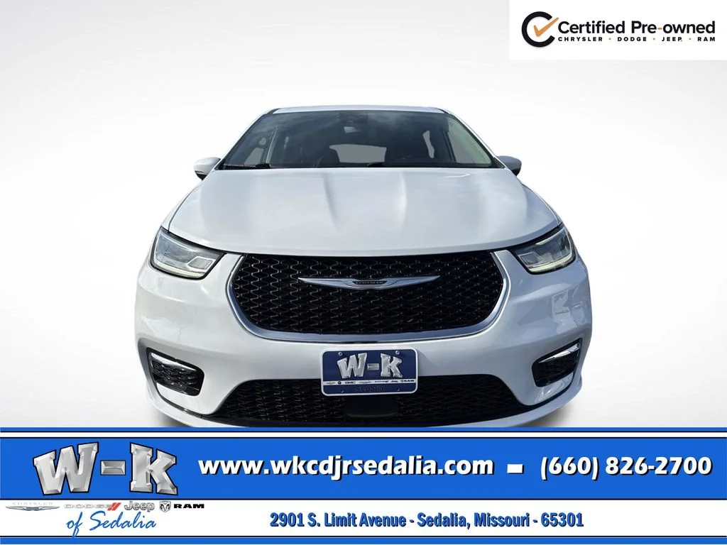 Certified Used 2023 White Chrysler Touring L image 13
