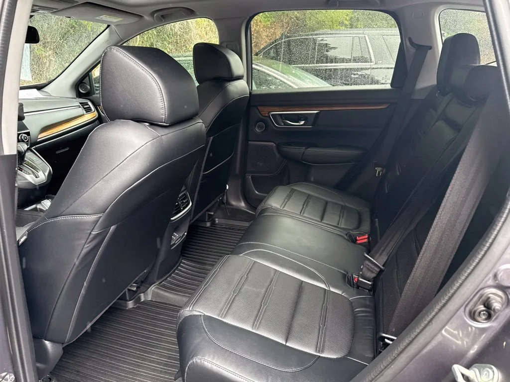Used 2019 Modern Steel Metallic Honda Touring image 14