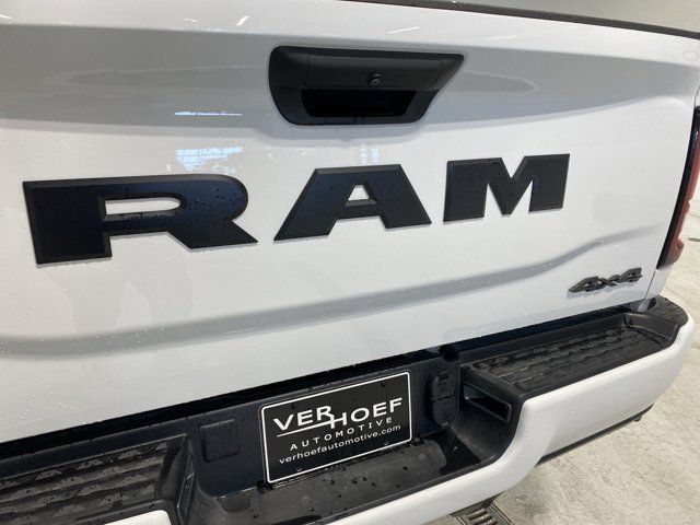 New 2026 Bright White Clear-Coat Exterior Paint RAM Black Express image 31