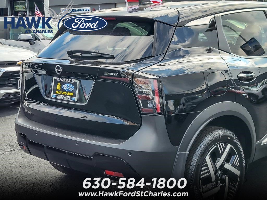 Used 2025 Super Black Nissan SV image 7