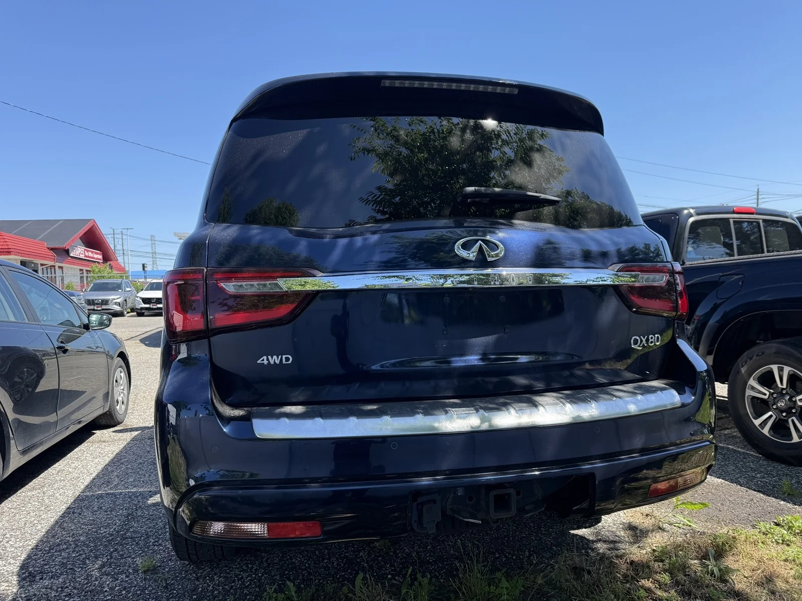 Used 2020 Hermosa Blue INFINITI LUXE AWD image 4