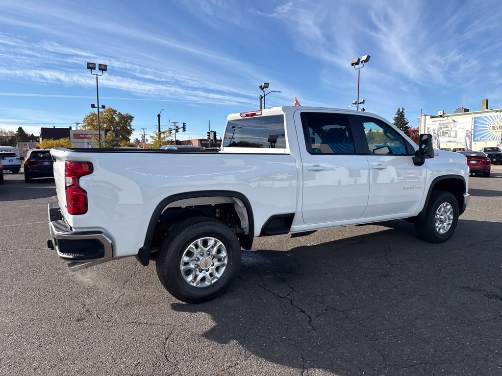 2026 Chevrolet Silverado 3500 HD LT - Photo 11