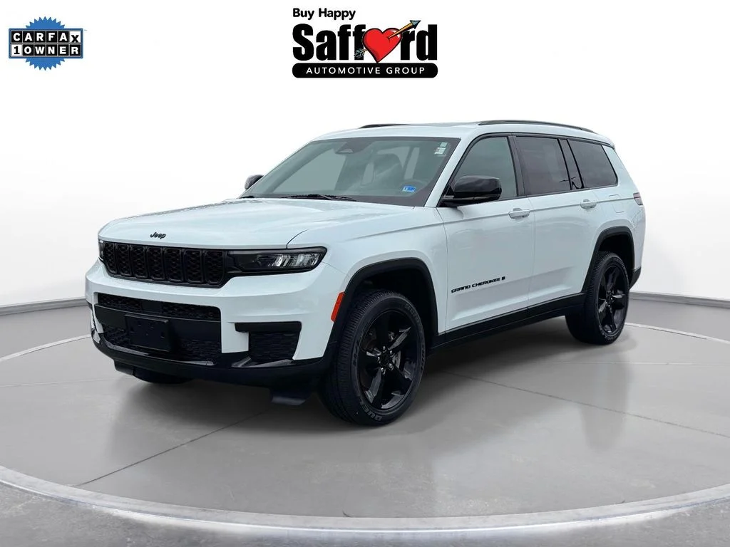 Used 2024 White Jeep Altitude X image 1