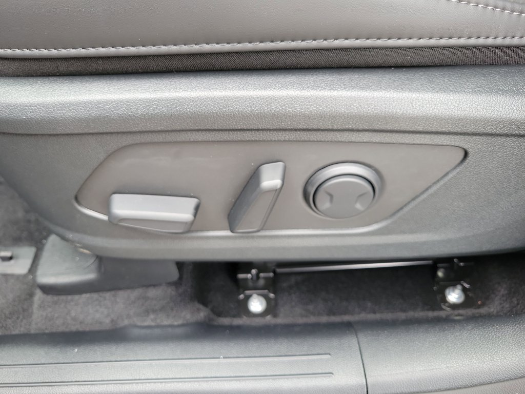 New 2026 Steel Gray Kia EX image 25