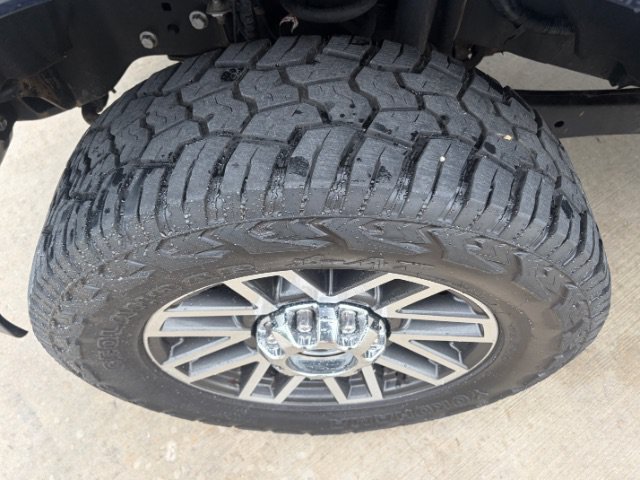 Used 2019 Blue Ford LARIAT image 9