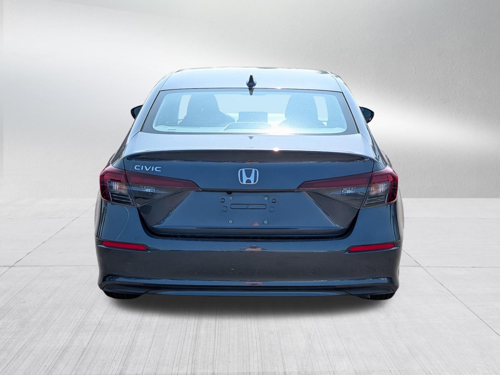 Used 2025 Meteorite Gray Metallic Honda LX image 6