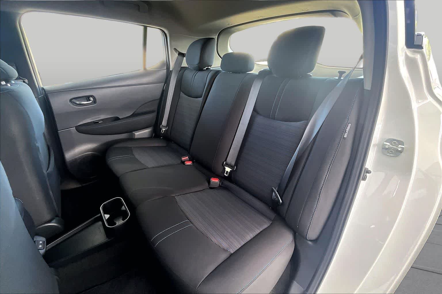 Certified Used 2025 Pearl White Tricoat Nissan SV PLUS image 18