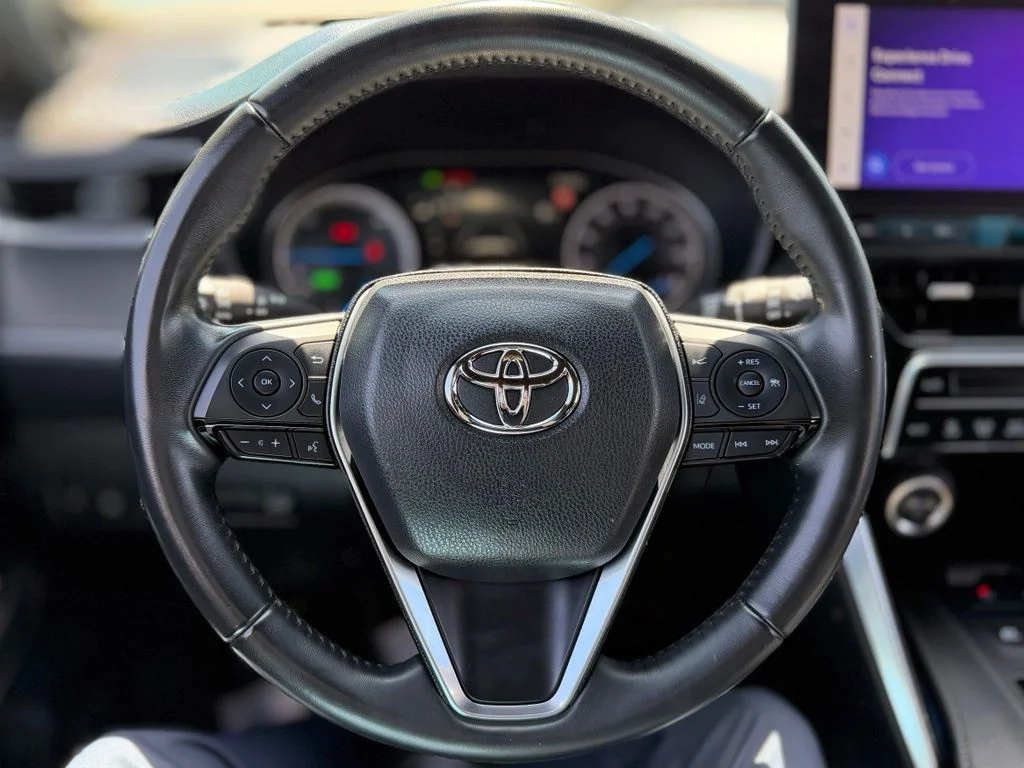 Used 2024 Beige Toyota XLE image 10