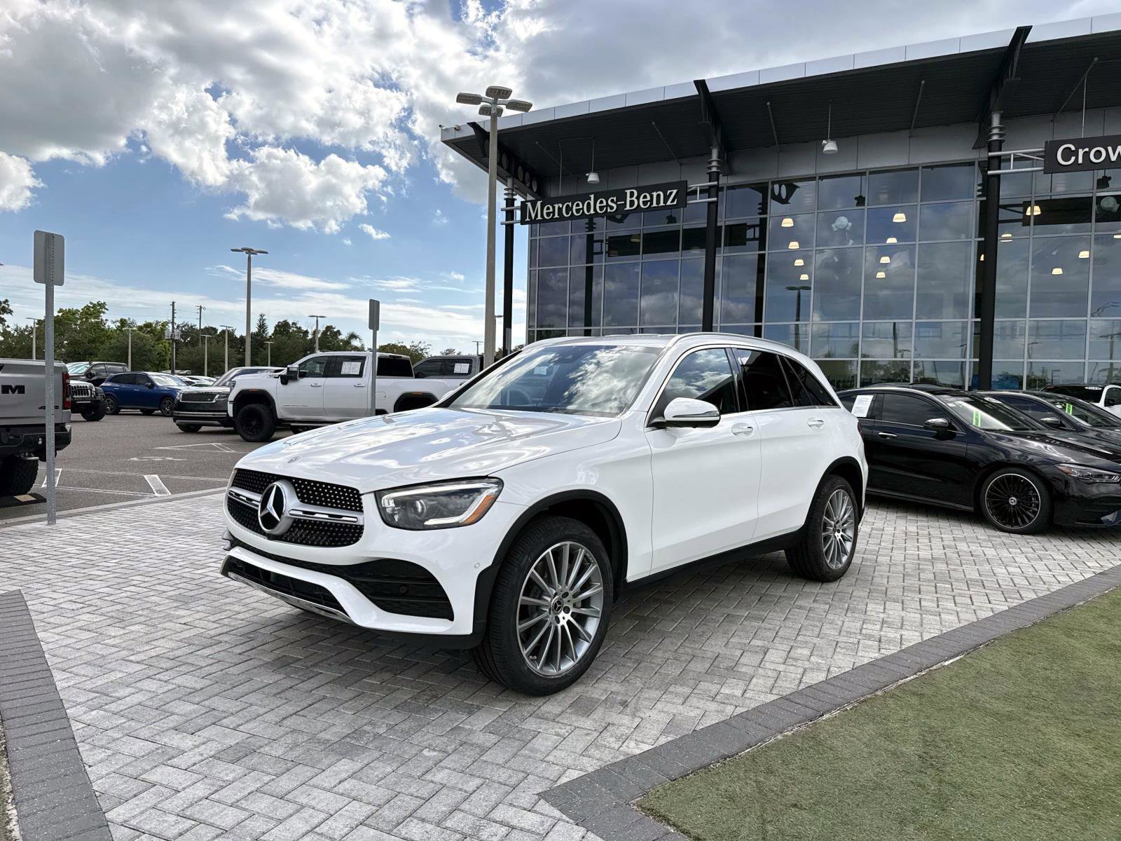 Certified Used 2022 Polar White Mercedes-Benz 300 image 2