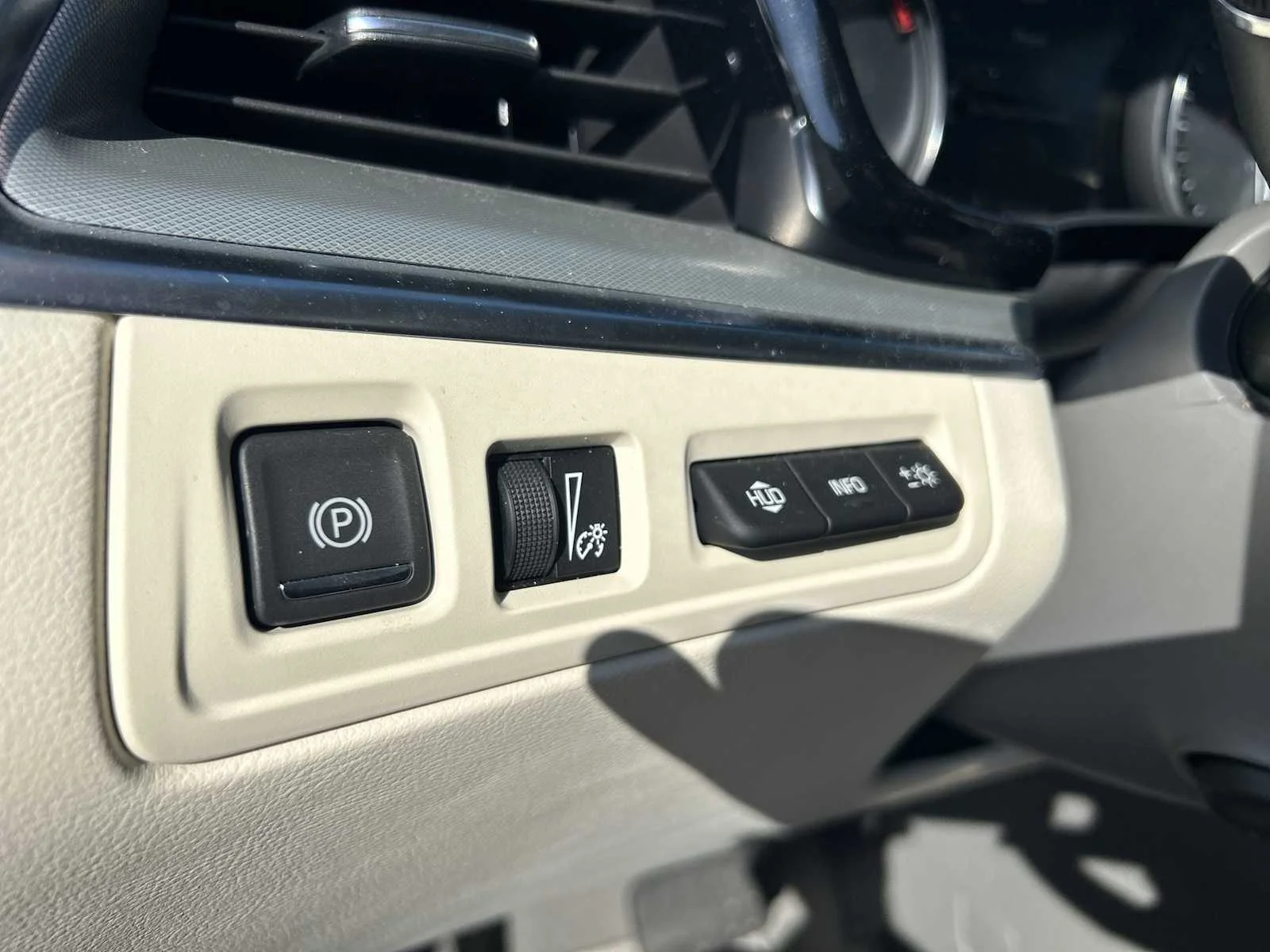 2025 Cadillac XT5 Premium Luxury - Photo 19