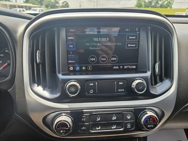 Used 2022 Summit White GMC Elevation image 18