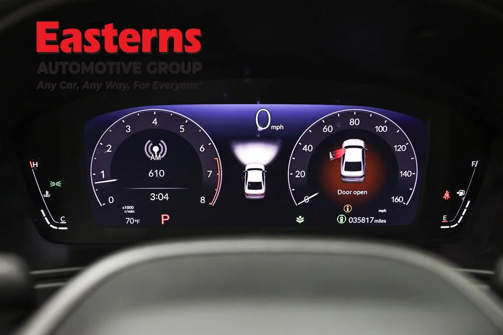 Used 2025 Silver Honda LX image 17