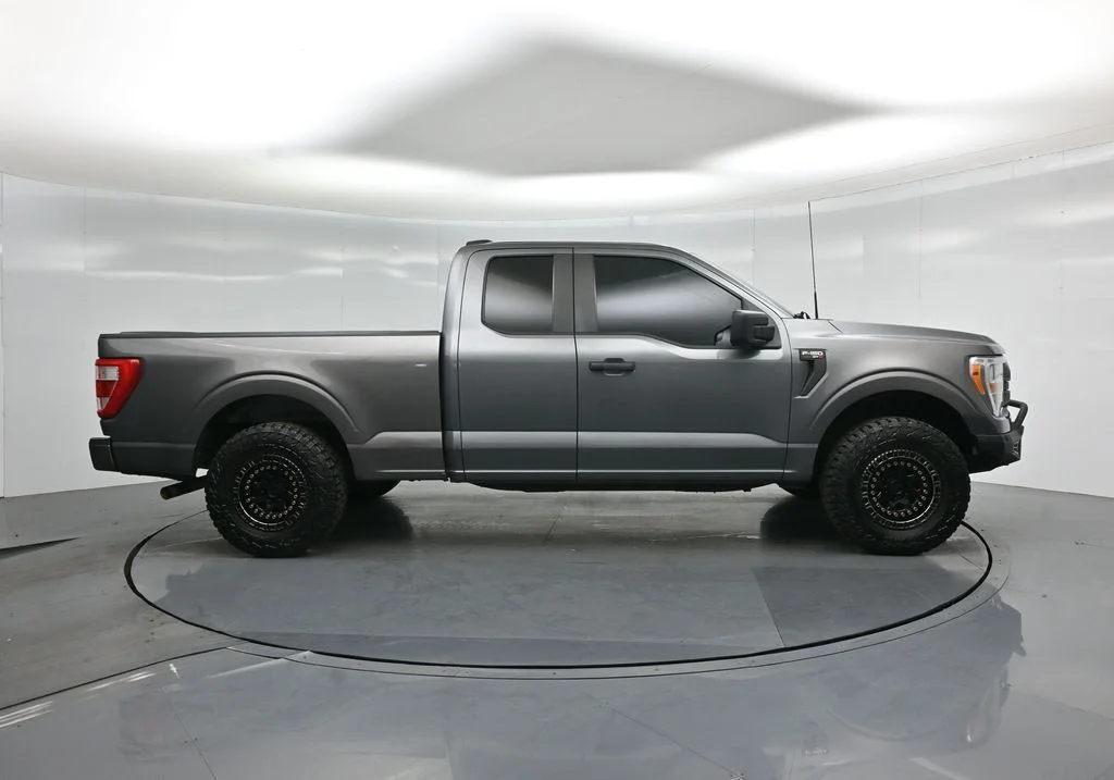 Used 2021 Gray Ford XL image 20
