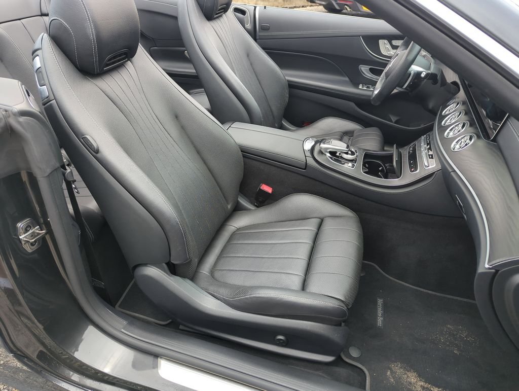 Used 2023 Gray Mercedes-Benz E 450 image 32