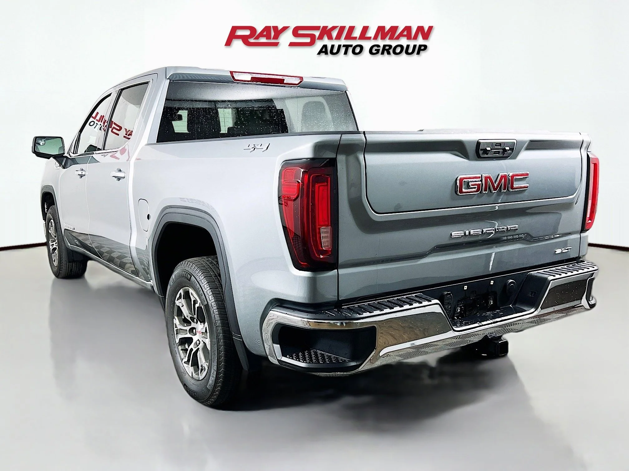 Used 2026 Sterling Metallic GMC SLT image 5