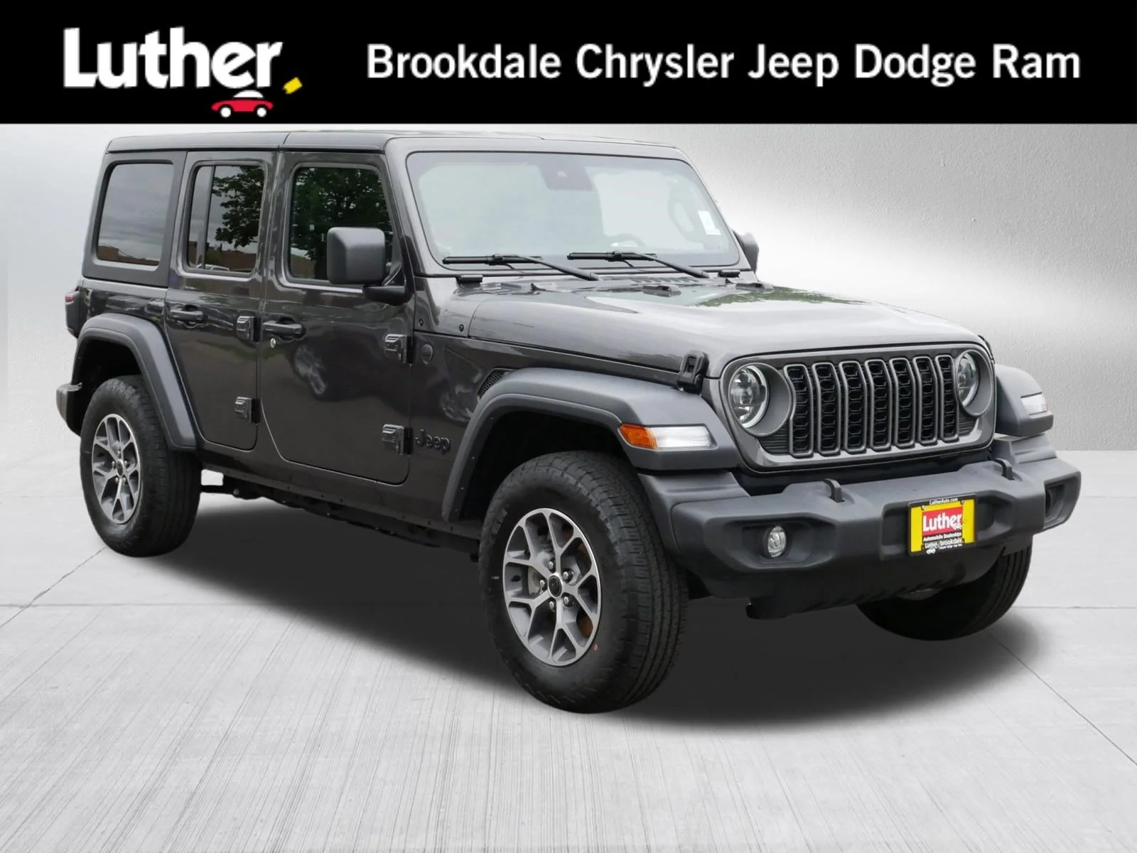 2025 Jeep Wrangler Sport S's photo