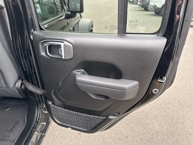 New 2026 Black Clear-Coat Exterior Paint Jeep Sport S image 11