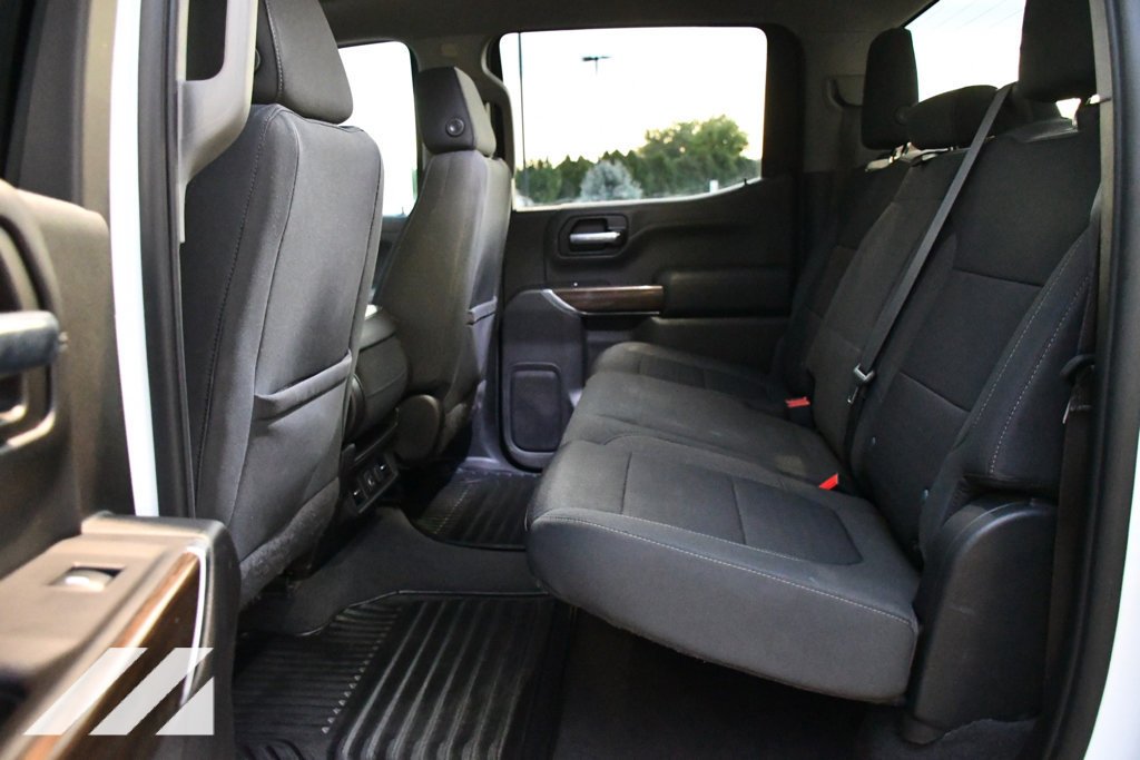 Used 2020 IRIDESCENT PEARL TRICOAT Chevrolet RST image 23