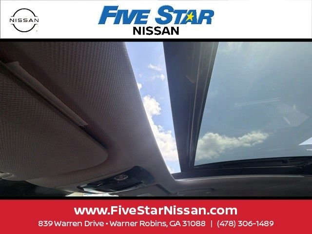 Used 2023 Silver Kia SX-Prestige image 8