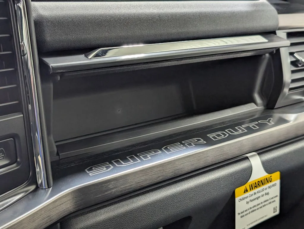 New 2026 Glacier Gray Metallic Tri-Coat Ford F-250® Lariat® image 11