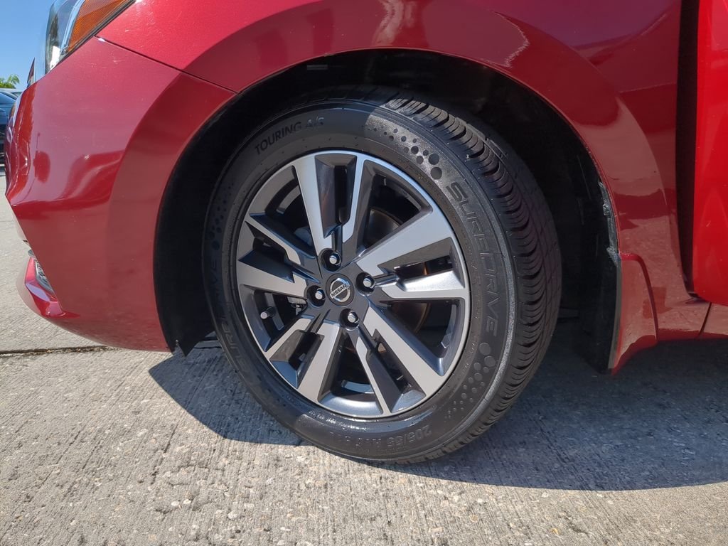 Used 2021 Red Nissan 1.6 SV image 30
