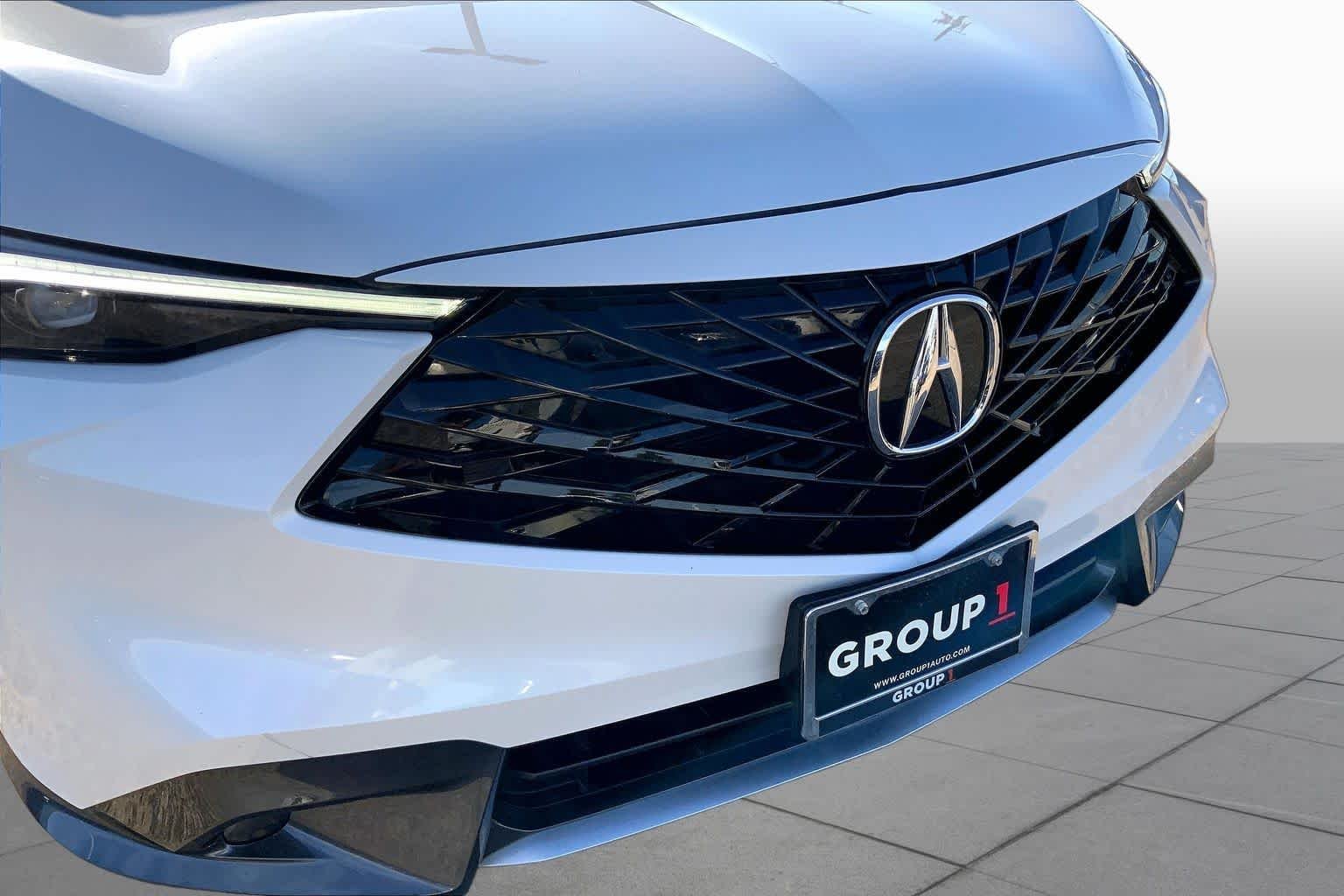Used 2025 Platinum White Pearl Acura  image 28