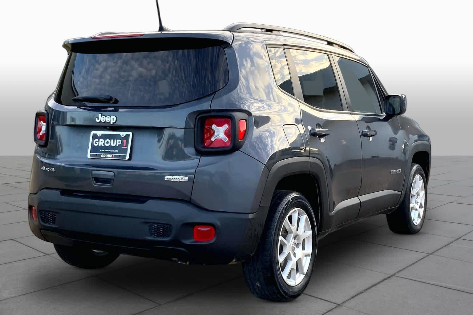 Used 2021 Graphite Gray Jeep Latitude image 13