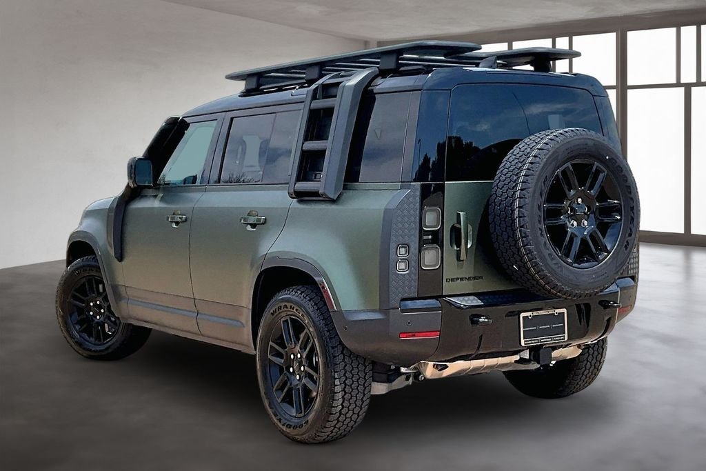 New 2026 Woolstone Green Metallic Land Rover S image 3