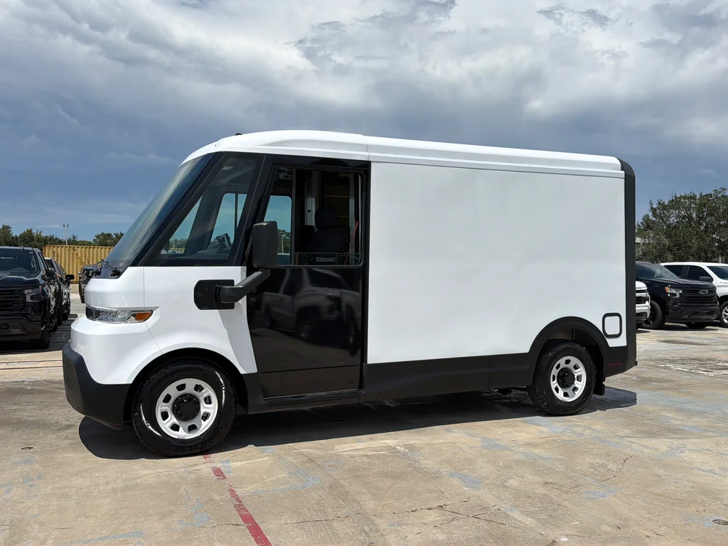 Used 2024 Chevrolet BrightDrop Zevo 400 with VIN 2G5ZJ2TY7R9104299 for sale in Orlando, FL