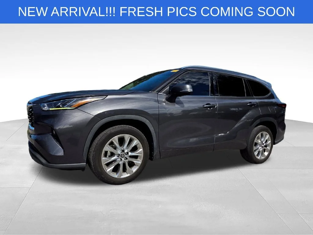 Used 2022 Gray Toyota Limited image 2