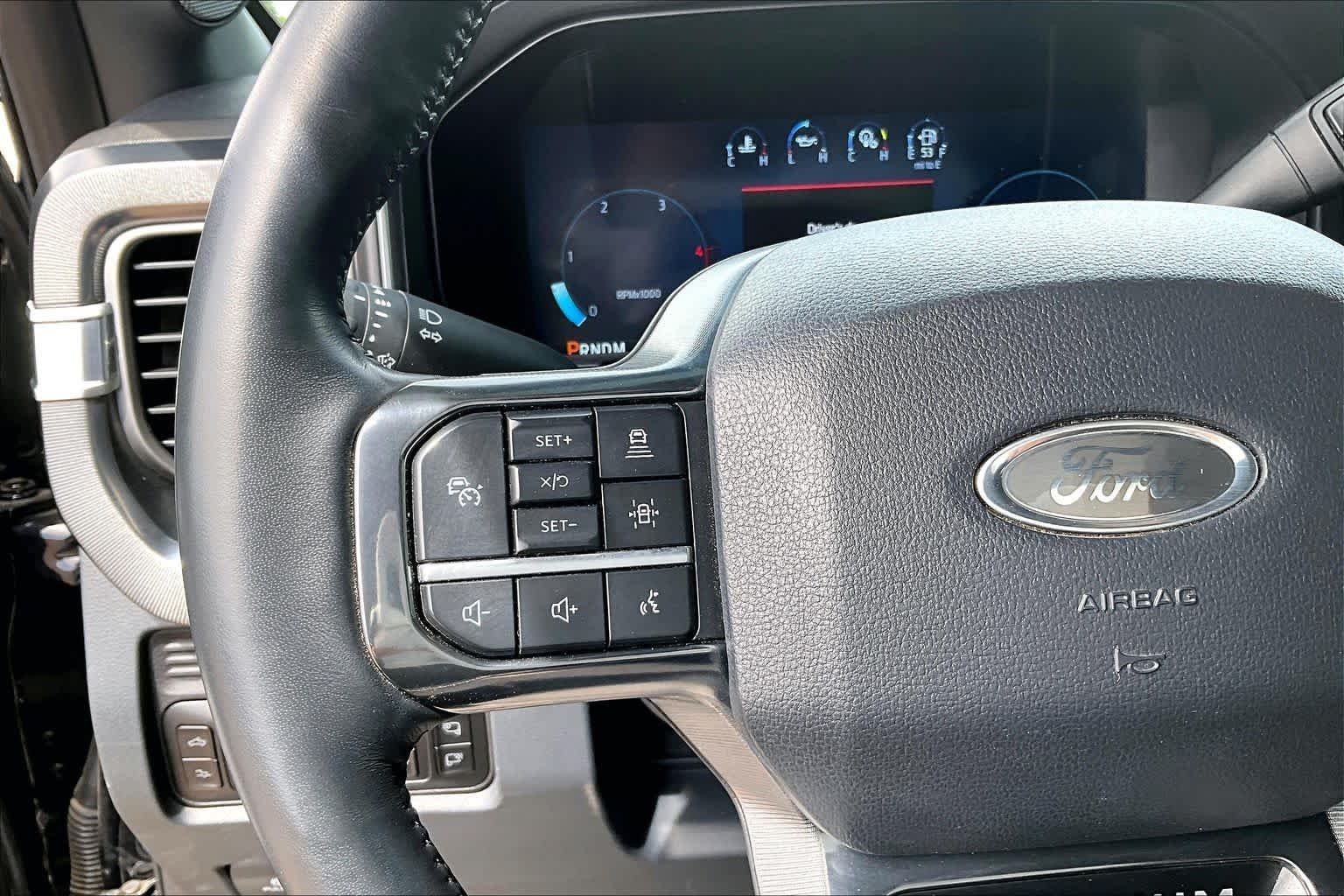 Used 2025 Agate Black Metallic Ford Platinum image 20
