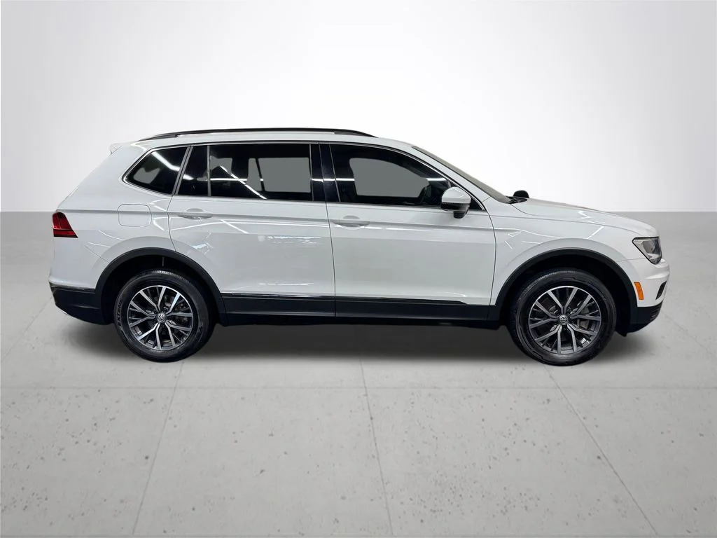 Used 2020 White Volkswagen 2.0T SE image 8