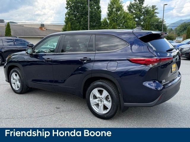Used 2023 Blue Toyota L image 7