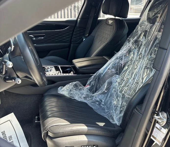 Used 2022 Black Bentley  image 2