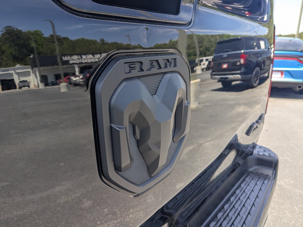 Used 2023 Diamond Black Crystal Pearlcoat Ram Big Horn image 28