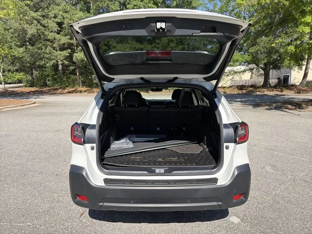 Used 2023 White Subaru Onyx Edition XT image 26
