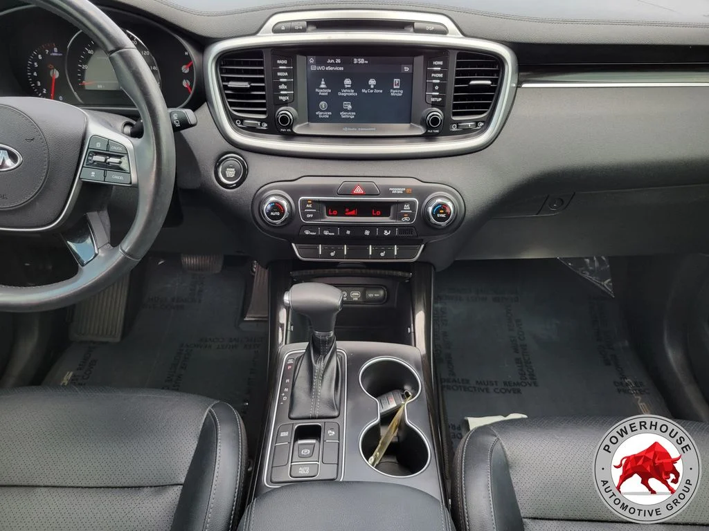 Used 2019 White Kia EX image 21