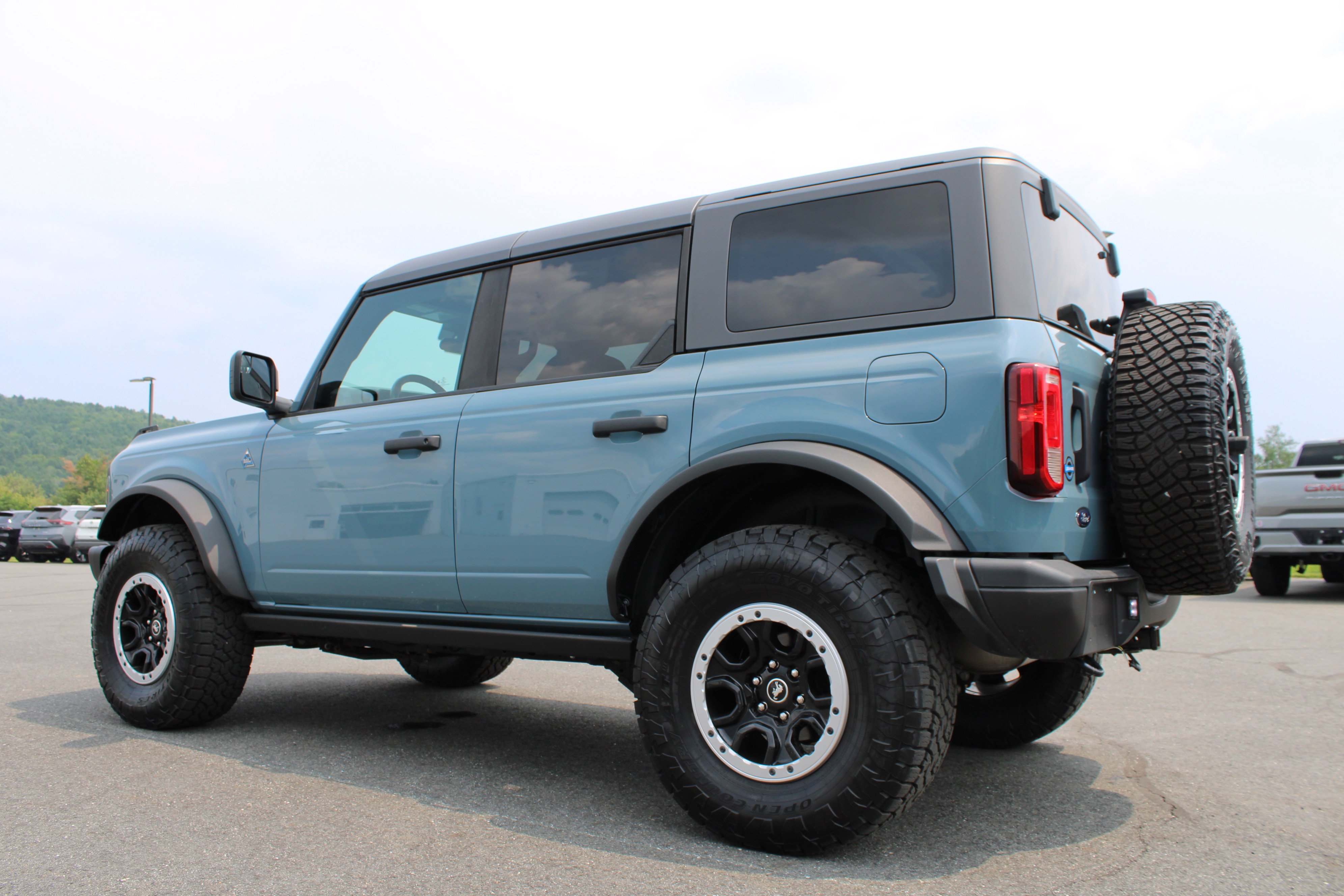 Used 2023 Blue Ford  image 12